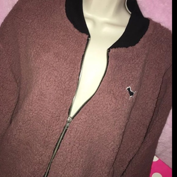 Vs pink Sherpa bomber - Picture 2 of 2